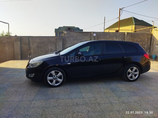 Opel Astra 2011, 319,000 km - 1.3 l - Bakı