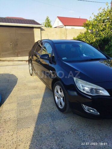 Opel Astra 2011, 319,000 km - 1.3 l - Bakı