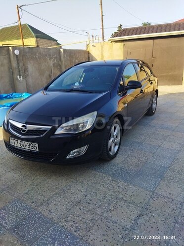 Opel Astra 2011, 319,000 km - 1.3 l - Bakı