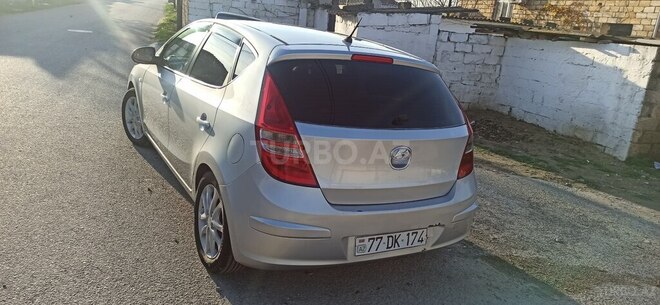 Hyundai i30 2008, 270,000 km - 1.6 л - Sumqayıt