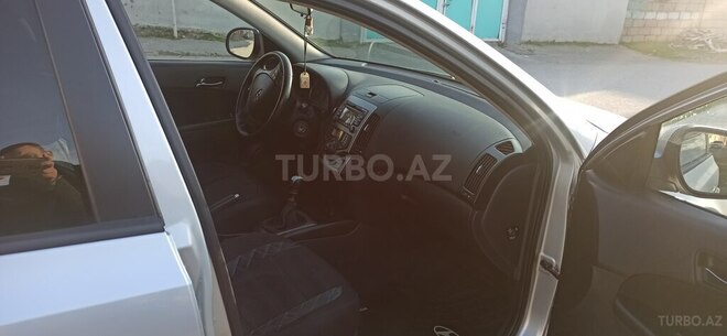 Hyundai i30 2008, 270,000 km - 1.6 л - Sumqayıt