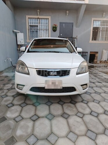 Kia Rio 2011, 350,000 km - 1.4 l - Gəncə