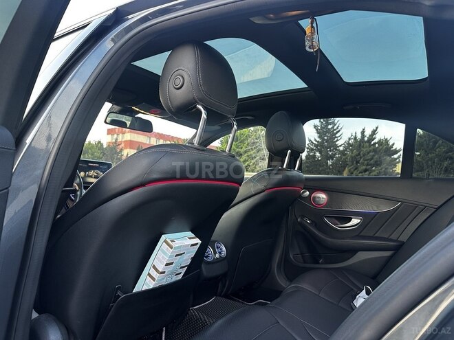 Mercedes C 300 4MATIC 2015, 146,295 km - 2.0 l - Bakı
