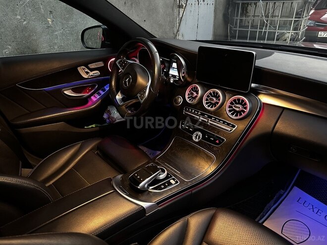 Mercedes C 300 4MATIC 2015, 146,295 km - 2.0 l - Bakı