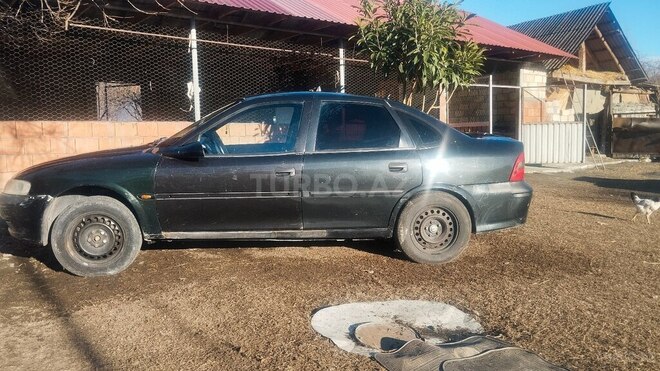 Opel Vectra 1996, 277,000 km - 2.0 l - Balakən