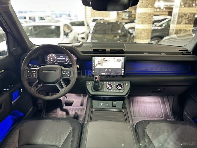 Land Rover Defender-13