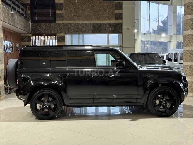 Land Rover Defender-5