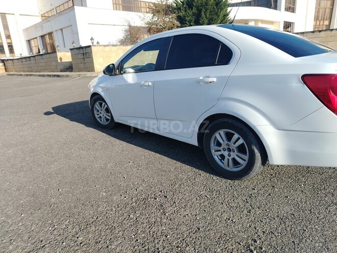 Chevrolet Aveo-9