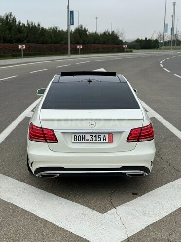 Mercedes E 350 4MATIC 2011, 231,000 km - 3.5 l - Bakı