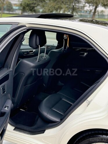 Mercedes E 350 4MATIC 2011, 231,000 km - 3.5 l - Bakı