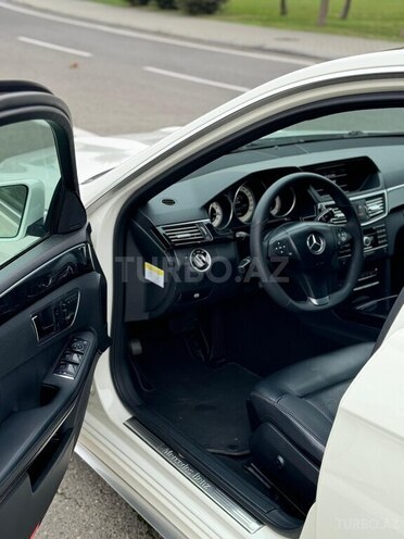 Mercedes E 350 4MATIC 2011, 231,000 km - 3.5 l - Bakı