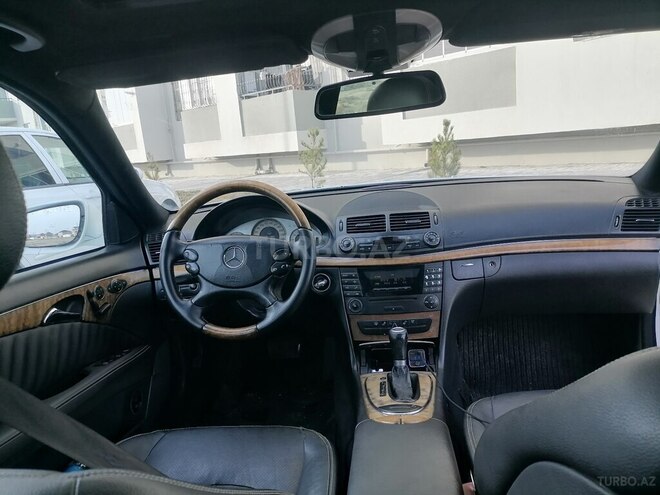 Mercedes E 300 2006, 274,500 km - 3.0 l - Bakı