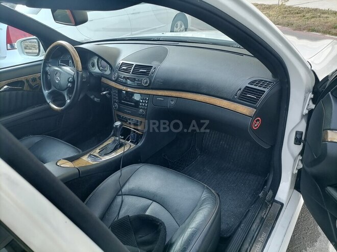 Mercedes E 300 2006, 274,500 km - 3.0 l - Bakı
