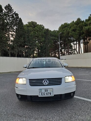 Volkswagen Passat 2004, 236,548 km - 1.8 l - Bakı