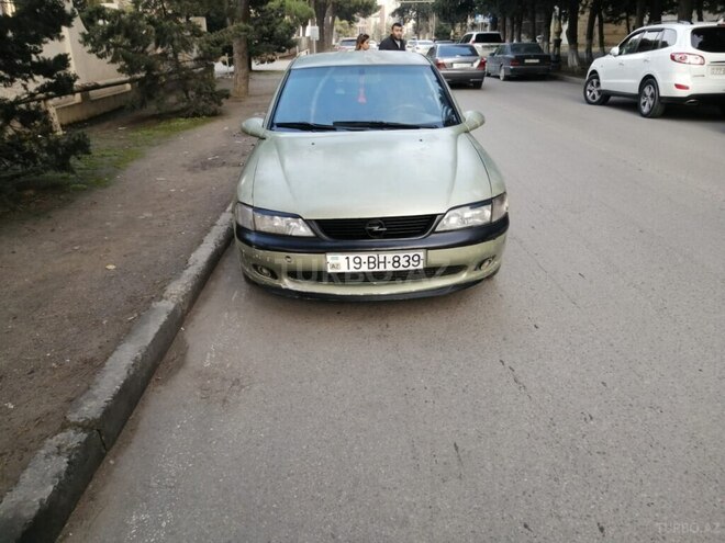 Opel Vectra 1996, 200,000 km - 1.8 l - Bakı
