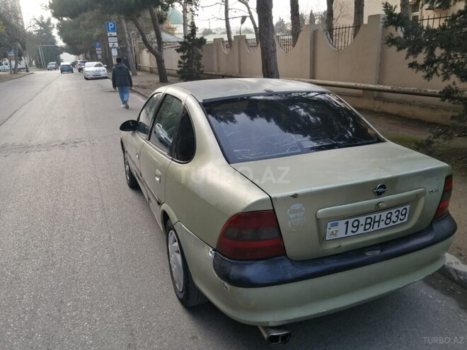 Opel Vectra 1996, 200,000 km - 1.8 l - Bakı