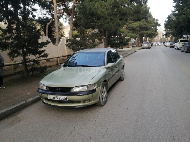 Opel Vectra 1996, 200,000 km - 1.8 l - Bakı