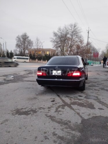Mercedes E 320 2001, 313,148 km - 3.2 л - İsmayıllı