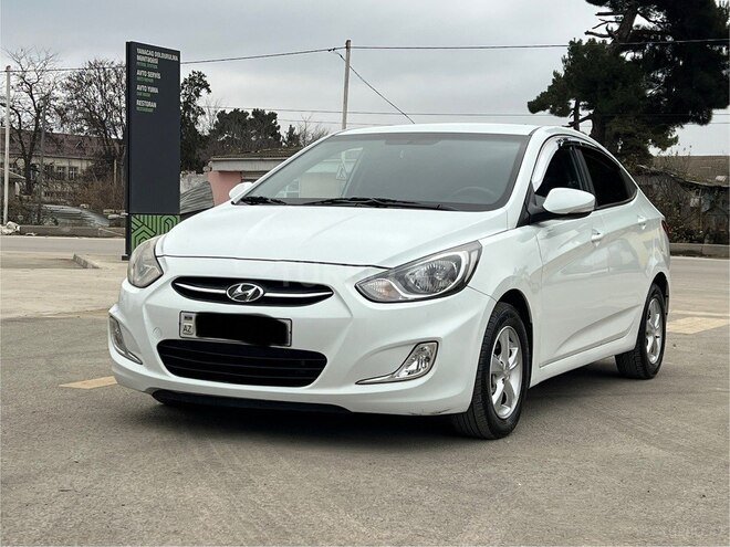 Hyundai Accent 2011, 241,000 km - 1.6 l - Xudat