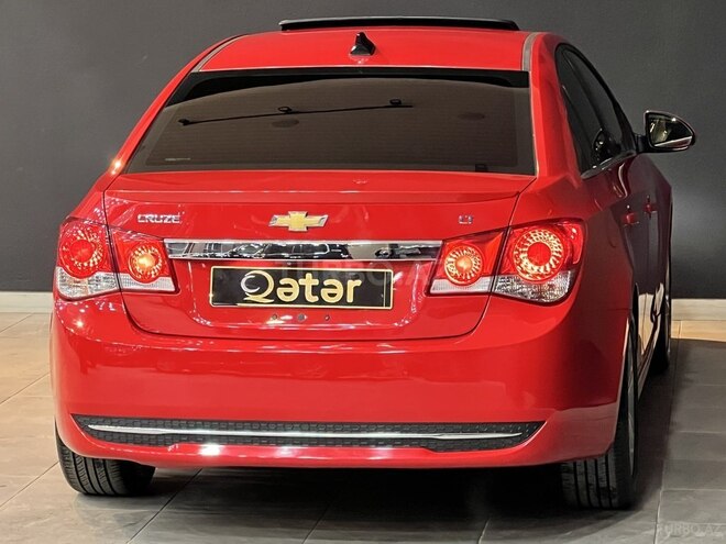 Chevrolet Cruze-13