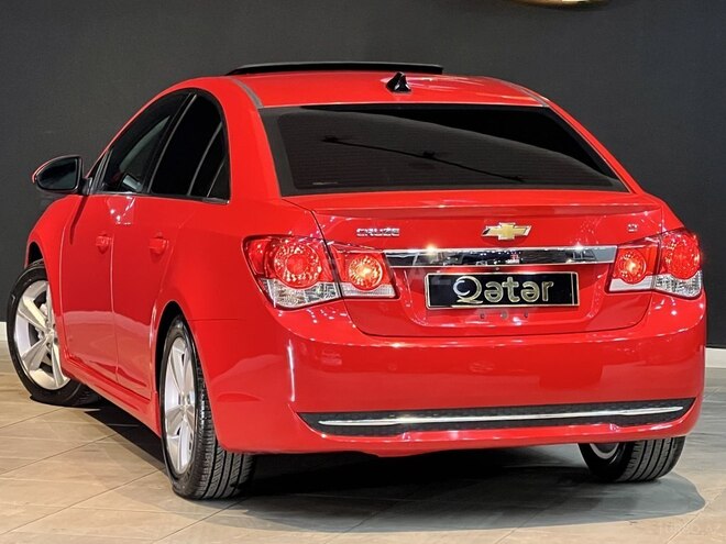 Chevrolet Cruze-12