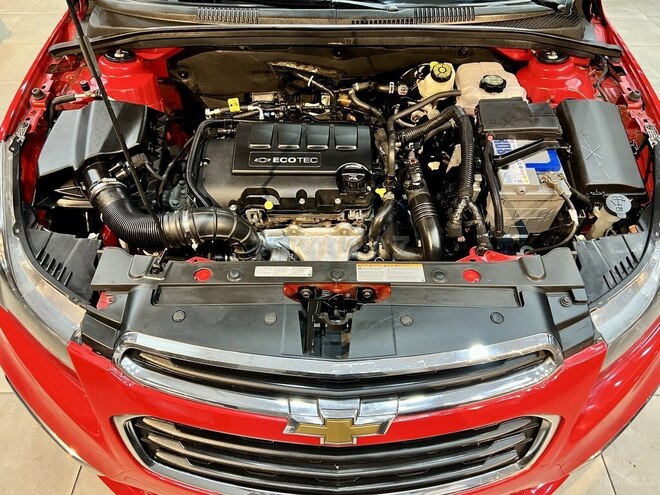Chevrolet Cruze-16