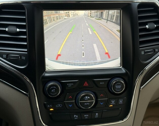 Jeep Grand Cherokee-13