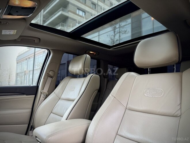 Jeep Grand Cherokee-10