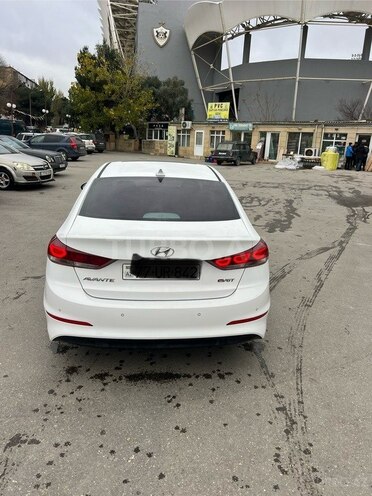 Hyundai Elantra 2016, 186,600 km - 1.6 л - Bakı