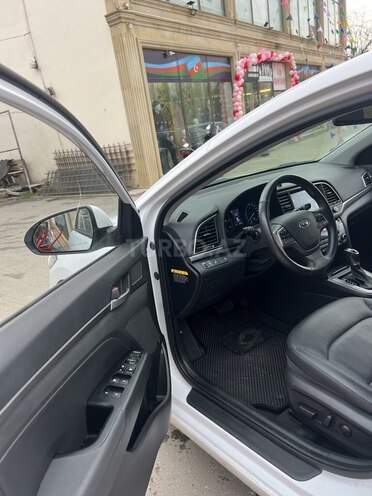Hyundai Elantra 2016, 186,600 km - 1.6 л - Bakı