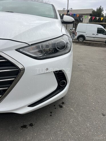 Hyundai Elantra 2016, 186,600 km - 1.6 л - Bakı
