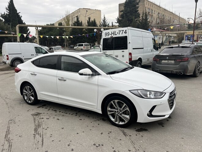 Hyundai Elantra 2016, 186,600 km - 1.6 л - Bakı