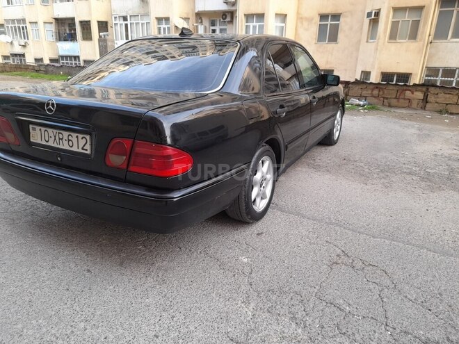 Mercedes E 220 d 1996, 256,333 km - 2.2 l - Bakı