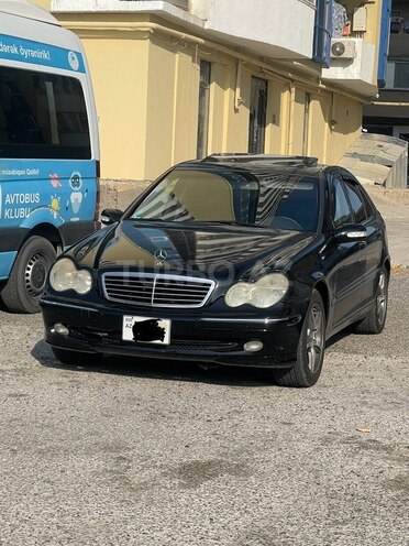 Mercedes C 240 2003, 300,000 km - 2.6 л - Salyan