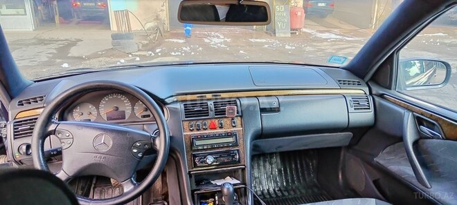 Mercedes E 220 d 1999, 550,000 km - 2.2 l - Bakı