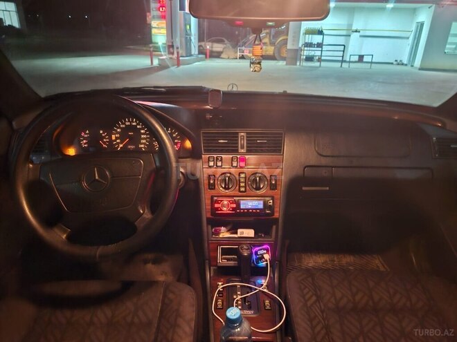 Mercedes C 220 1995, 999,928 km - 2.2 л - Gəncə