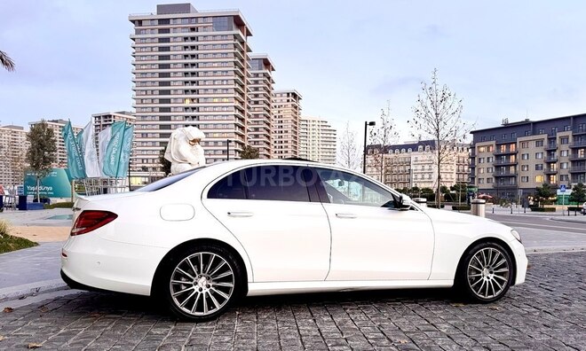 Mercedes E 300 2017, 95,000 km - 2.0 l - Bakı