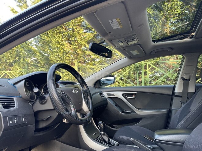 Hyundai Elantra 2015, 185,500 km - 1.8 l - Qəbələ
