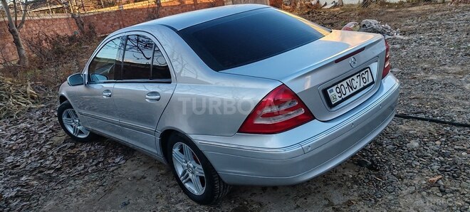 Mercedes C 240 2000, 298,100 km - 2.4 л - Tovuz