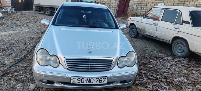 Mercedes C 240 2000, 298,100 km - 2.4 л - Tovuz