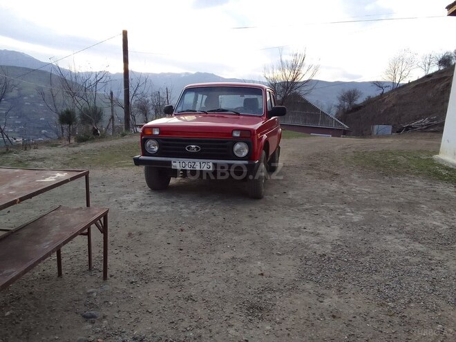 LADA (VAZ) Niva 1995, 100,000 km - 1.7 л - Yardımlı