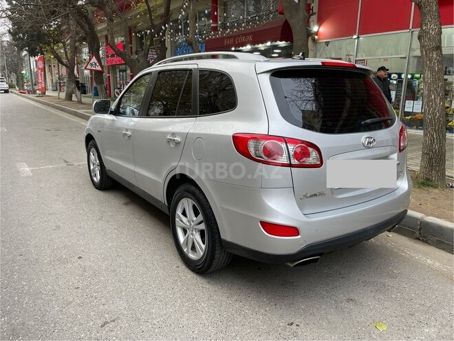 Hyundai Santa Fe-4