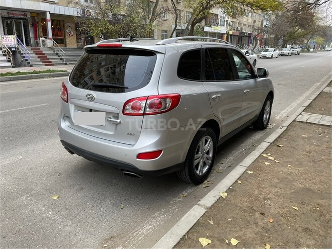 Hyundai Santa Fe-5