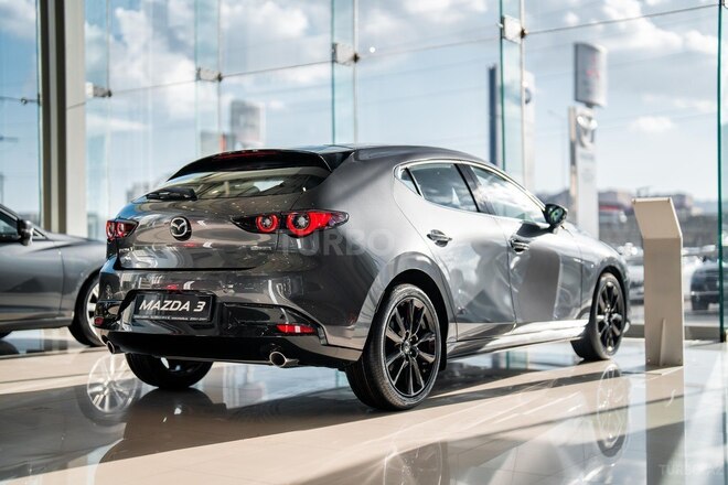 Mazda 3-6