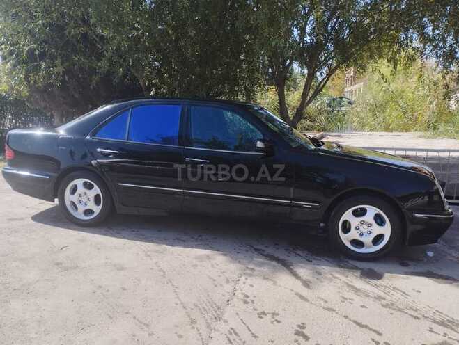 Mercedes E 240 2002, 406,187 km - 2.4 l - Beyləqan