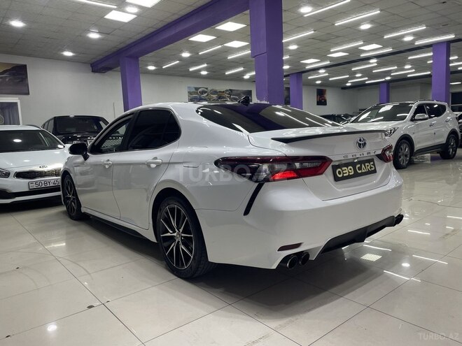 Toyota Camry-10