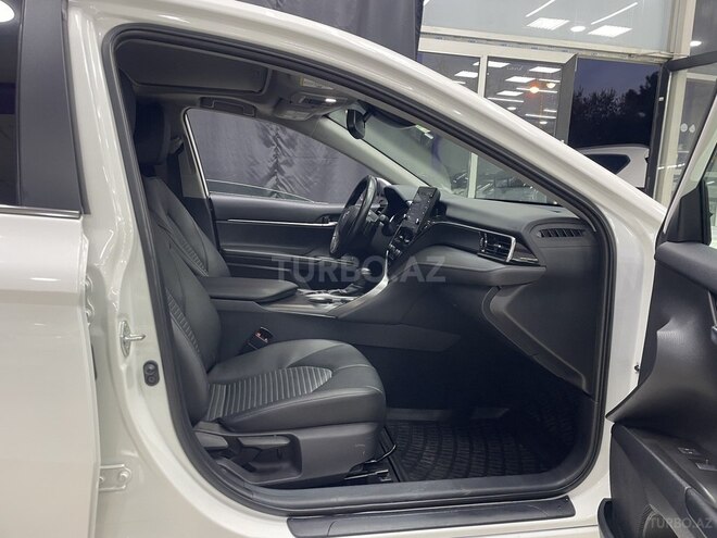 Toyota Camry-4