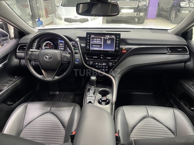 Toyota Camry-6