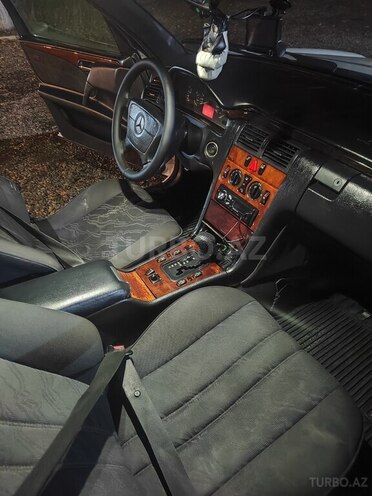 Mercedes E 290 1998, 523,456 km - 2.9 l - Xaçmaz