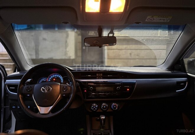 Toyota Corolla 2014, 125,000 km - 1.6 л - Bakı